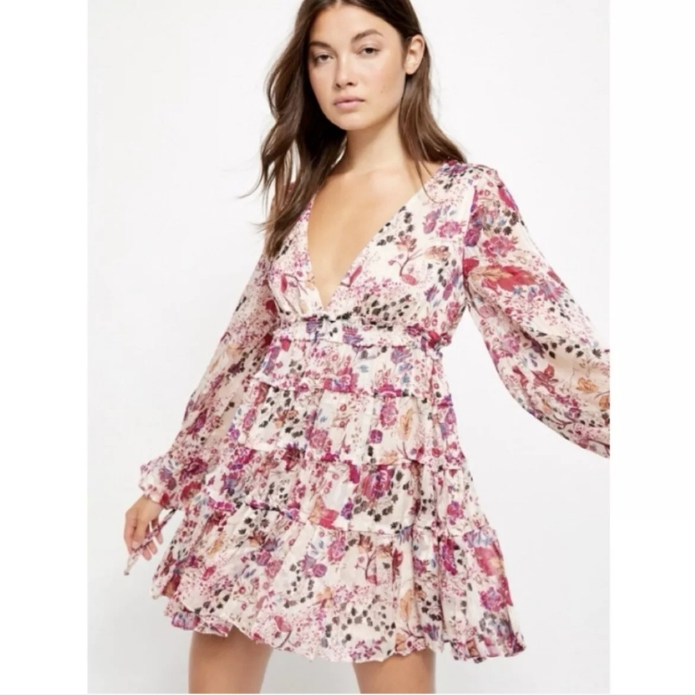 Free People Closer To The Heart Mini Dress in Pink Floral Size medium NWOT
